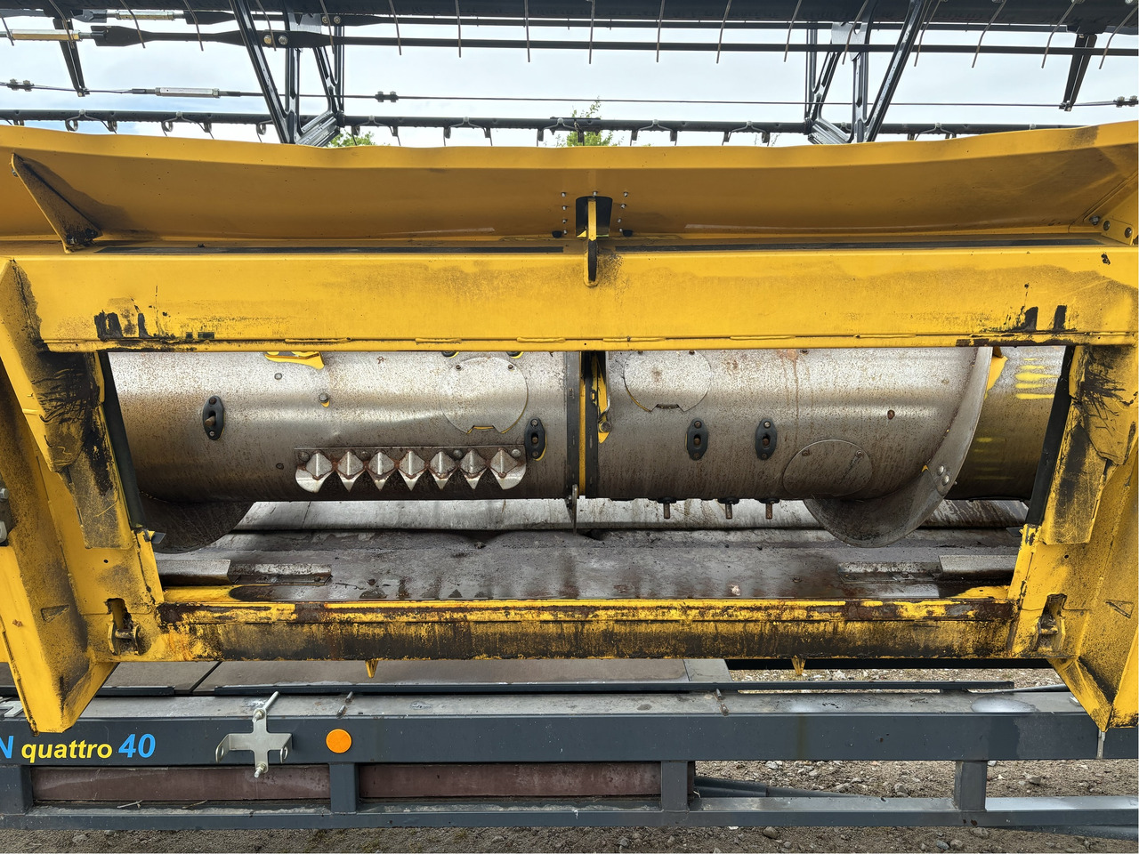 New Holland Schneidwerk Varifeed12.5 - מקצרת קומבינה: תמונה 5 New Holland Schneidwerk Varifeed12.5 - מקצרת קומבינה: תמונה 5