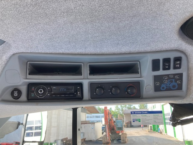 New Holland T6.155 AutoCommand - טרקטור חקלאי: תמונה 4 New Holland T6.155 AutoCommand - טרקטור חקלאי: תמונה 4