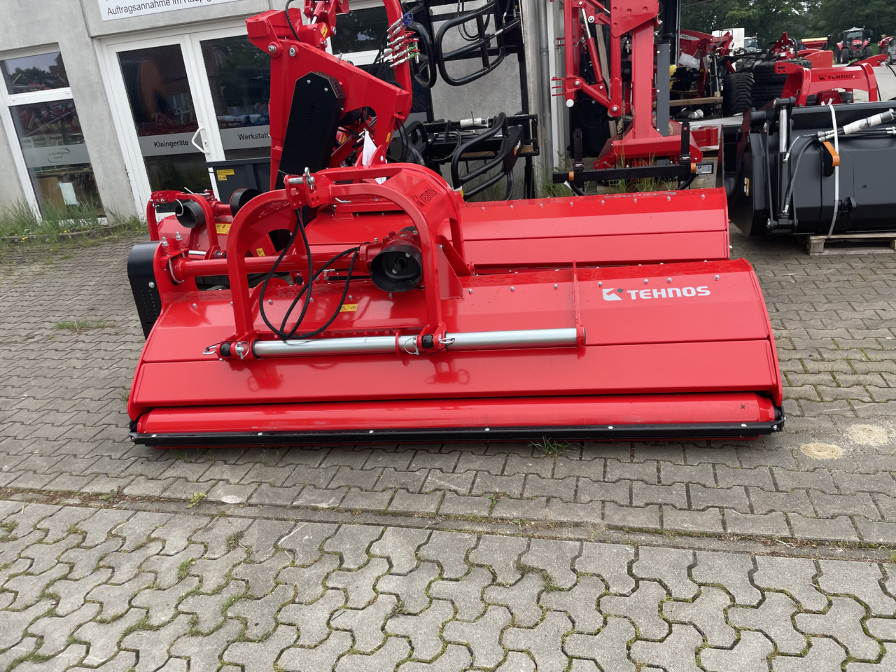 Tehnos Mulcher MU 280 R Profi LW - מכסחת תבואה: תמונה 1 Tehnos Mulcher MU 280 R Profi LW - מכסחת תבואה: תמונה 1