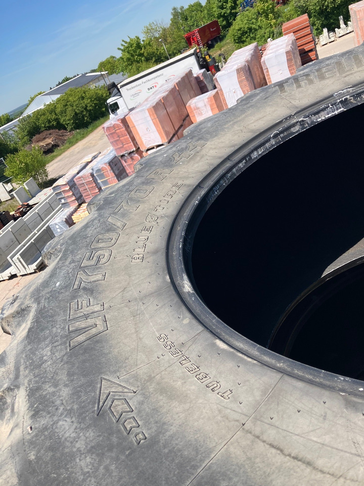 Trelleborg 750/70R44 650/60R38 - גלגלים וצמיגים: תמונה 2 Trelleborg 750/70R44 650/60R38 - גלגלים וצמיגים: תמונה 2