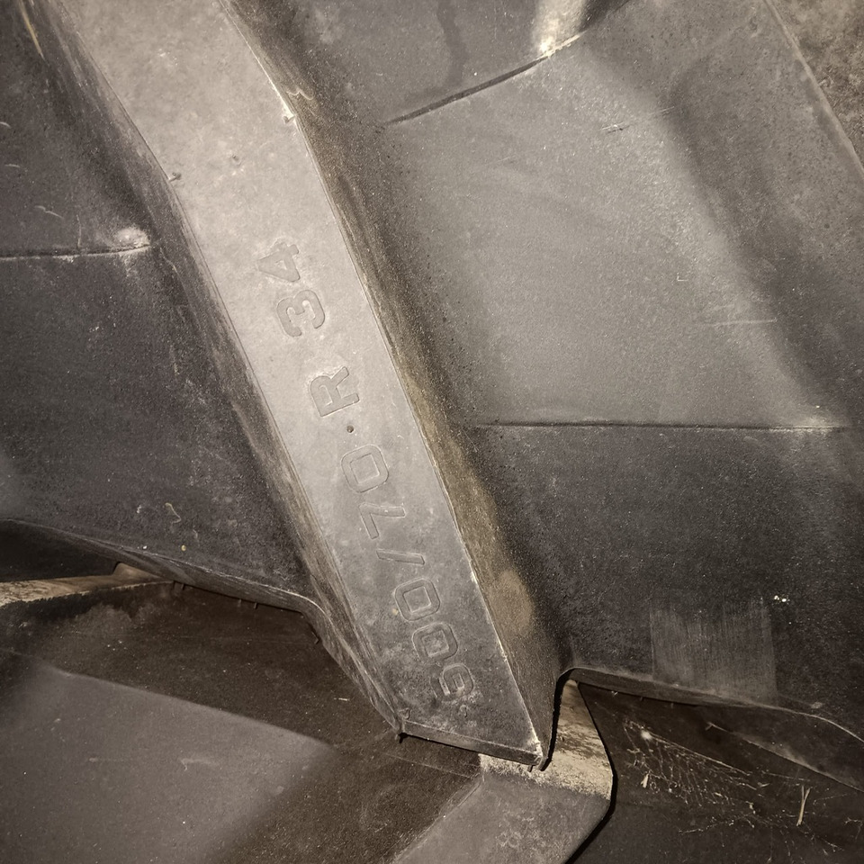 Trelleborg Reifen 600/70 R34 - גלגלים וצמיגים: תמונה 2 Trelleborg Reifen 600/70 R34 - גלגלים וצמיגים: תמונה 2