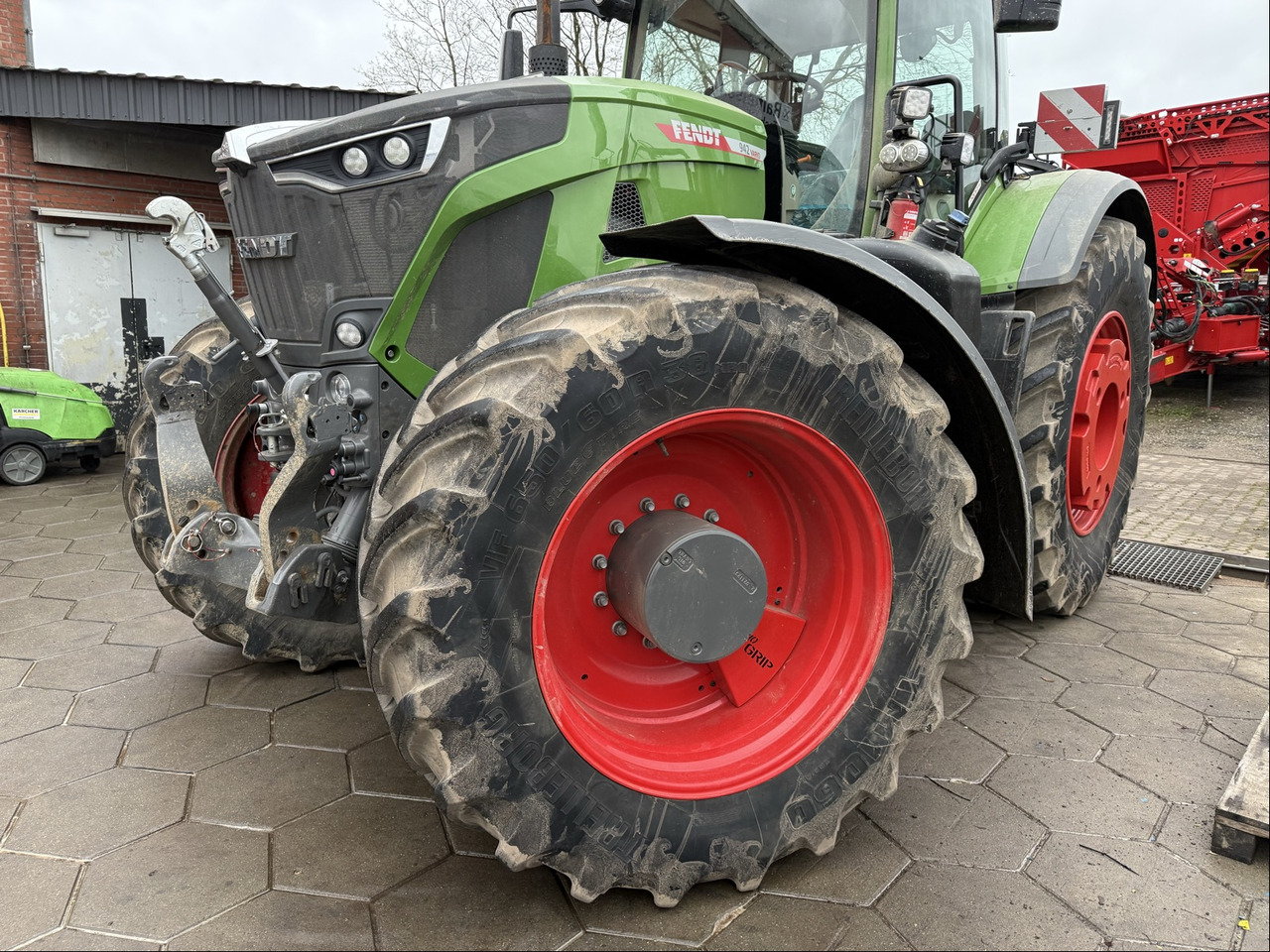Trelleborg VF650/60 R38 VF750/70 R44 TM1060 - גלגלים וצמיגים: תמונה 1 Trelleborg VF650/60 R38 VF750/70 R44 TM1060 - גלגלים וצמיגים: תמונה 1