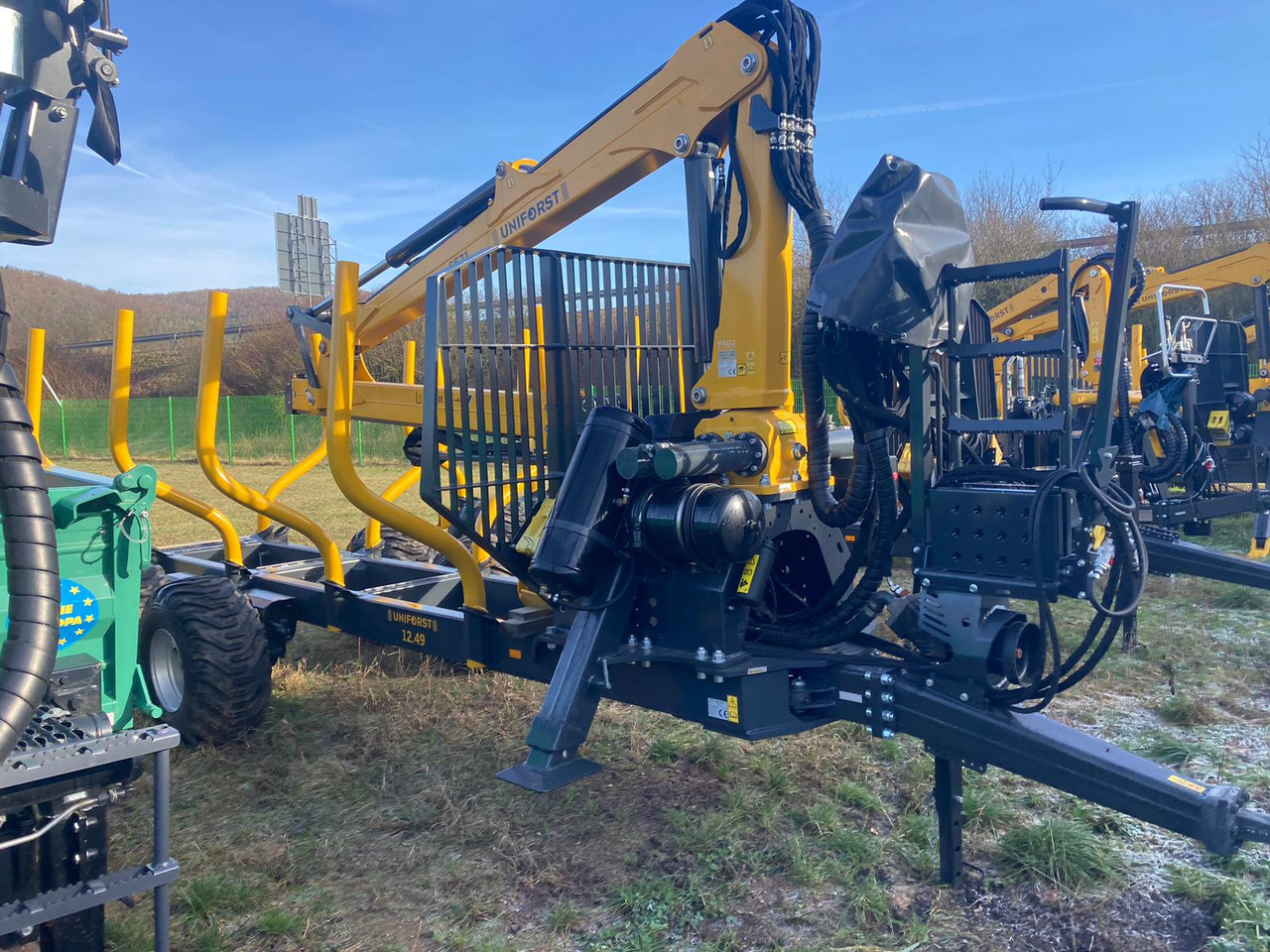 UNIFORST 12.49/6571 Anhänger Kran - קרון נגרר ליערות: תמונה 1 UNIFORST 12.49/6571 Anhänger Kran - קרון נגרר ליערות: תמונה 1