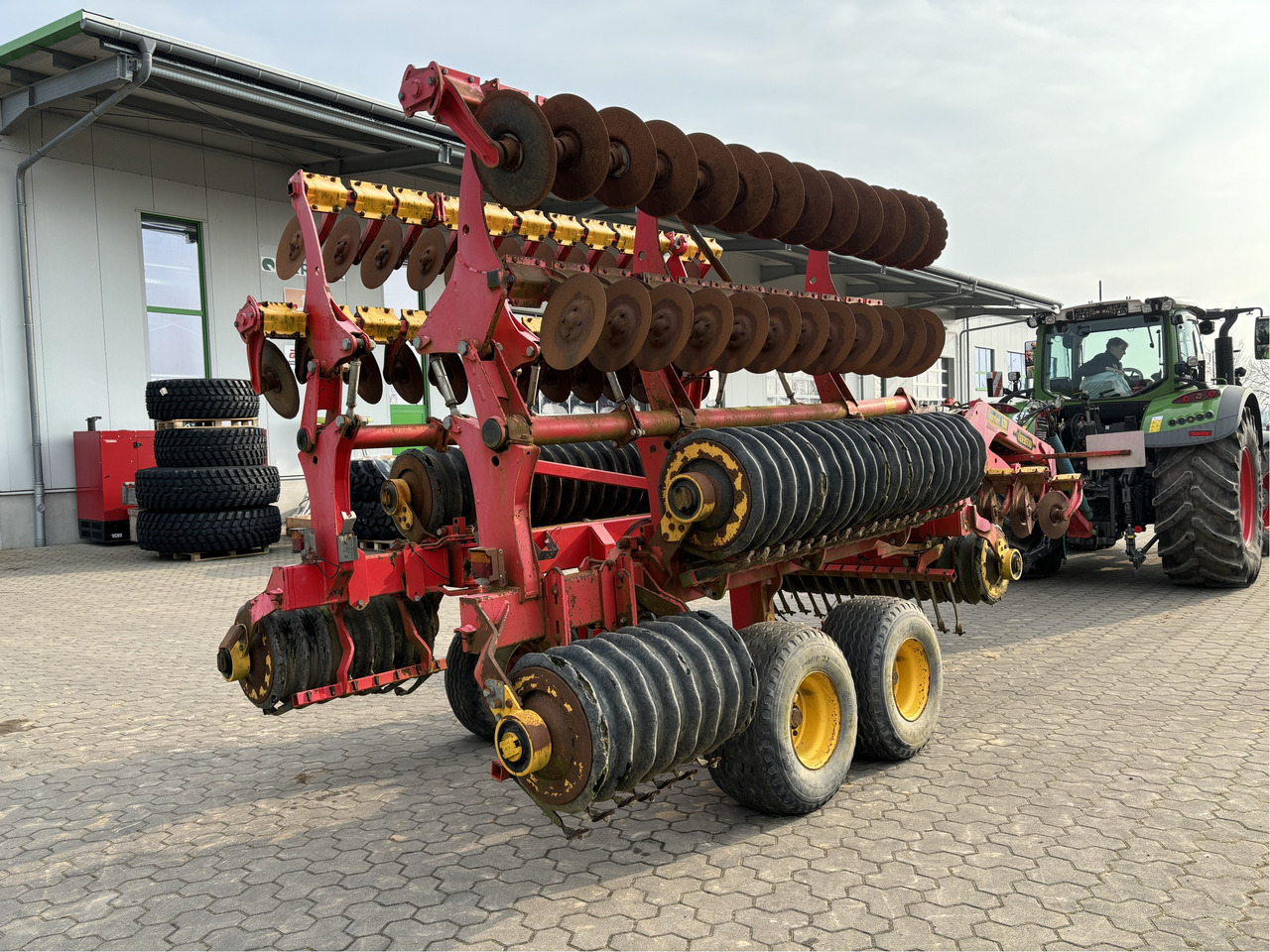 Väderstad Carrier CR 820 - משדדת דיסק: תמונה 3 Väderstad Carrier CR 820 - משדדת דיסק: תמונה 3