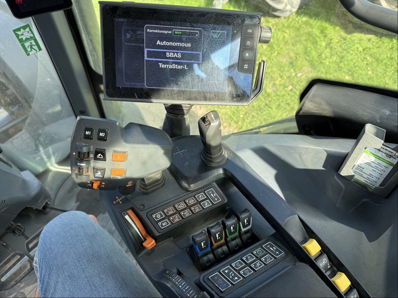 Valtra T 235 Direct - טרקטור חקלאי: תמונה 3 Valtra T 235 Direct - טרקטור חקלאי: תמונה 3