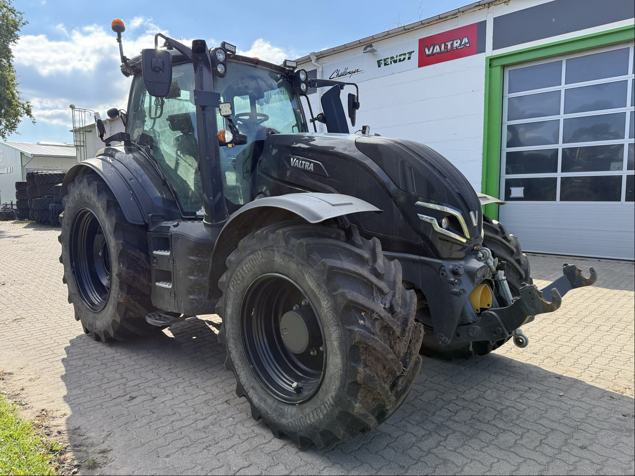 Valtra T 235 Direct - טרקטור חקלאי: תמונה 1 Valtra T 235 Direct - טרקטור חקלאי: תמונה 1