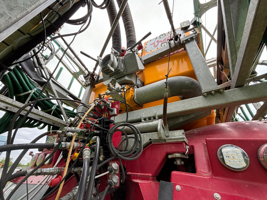 Vredo VT 7138 SWINGMAX36 Gestänge - מפזרת דשן: תמונה 5 Vredo VT 7138 SWINGMAX36 Gestänge - מפזרת דשן: תמונה 5