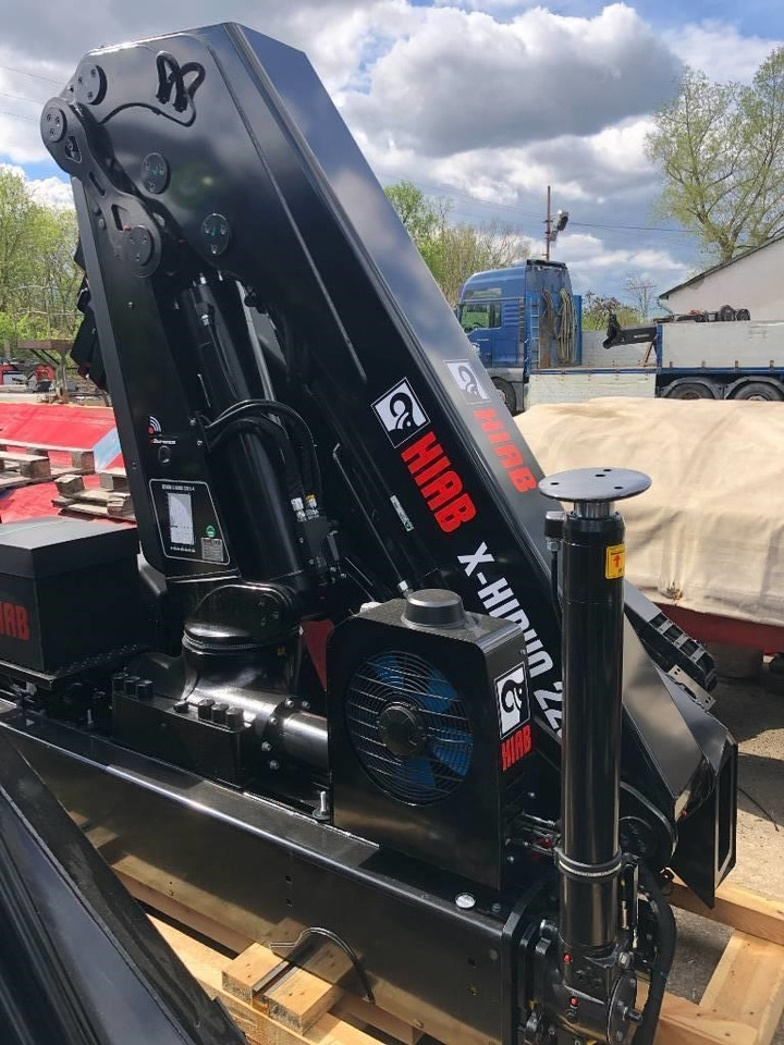 Hiab X-HiDuo 228 E-4 - עגורן מעמיס עבור משאית: תמונה 1 Hiab X-HiDuo 228 E-4 - עגורן מעמיס עבור משאית: תמונה 1