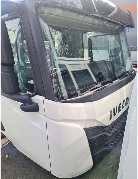 Iveco T-Way / X-Way / S-Way (day cab) - תא ופנים הרכב עבור משאית: תמונה 2 Iveco T-Way / X-Way / S-Way (day cab) - תא ופנים הרכב עבור משאית: תמונה 2