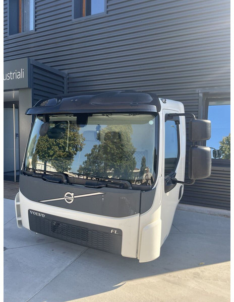 Volvo Day Cab - תא ופנים הרכב עבור משאית: תמונה 1 Volvo Day Cab - תא ופנים הרכב עבור משאית: תמונה 1