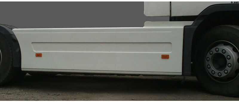 Volvo FH12 FH13 FH16 - אווירודינמיקה/ ספוילר עבור משאית: תמונה 2 Volvo FH12 FH13 FH16 - אווירודינמיקה/ ספוילר עבור משאית: תמונה 2