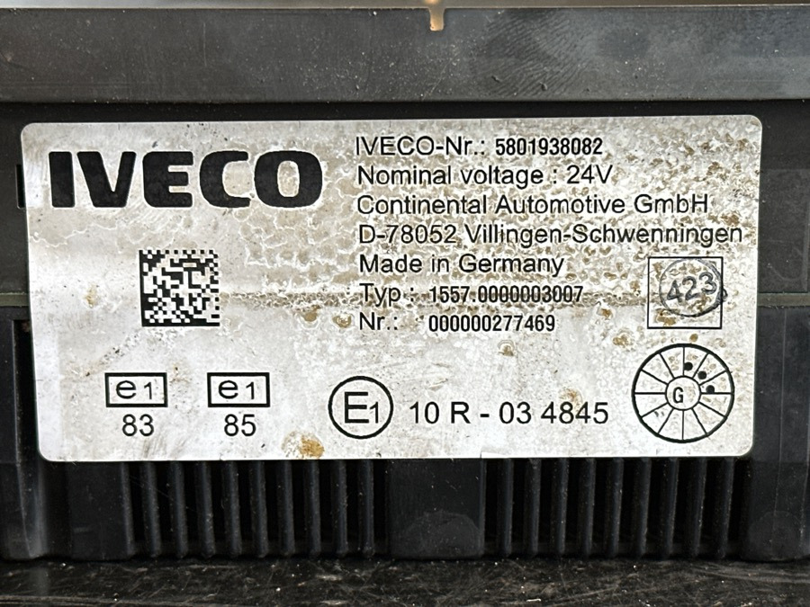 IVECO INSTRUMENT CLUSTER 5801938082 - תא ופנים הרכב עבור משאית: תמונה 4 IVECO INSTRUMENT CLUSTER 5801938082 - תא ופנים הרכב עבור משאית: תמונה 4