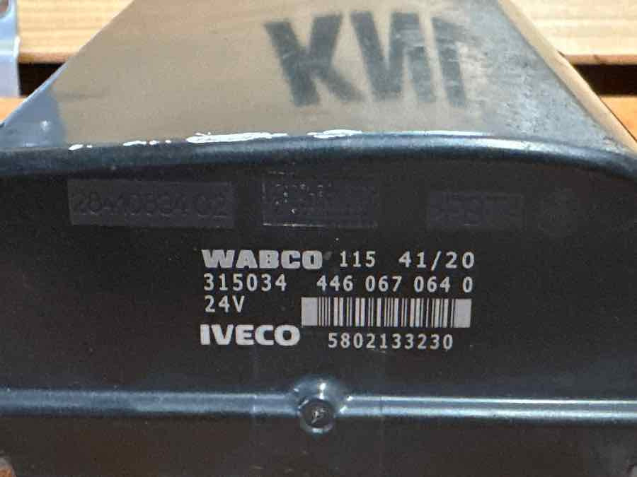 IVECO RADAR SENSOR 5802133230 - מערכת חשמל עבור משאית: תמונה 3 IVECO RADAR SENSOR 5802133230 - מערכת חשמל עבור משאית: תמונה 3