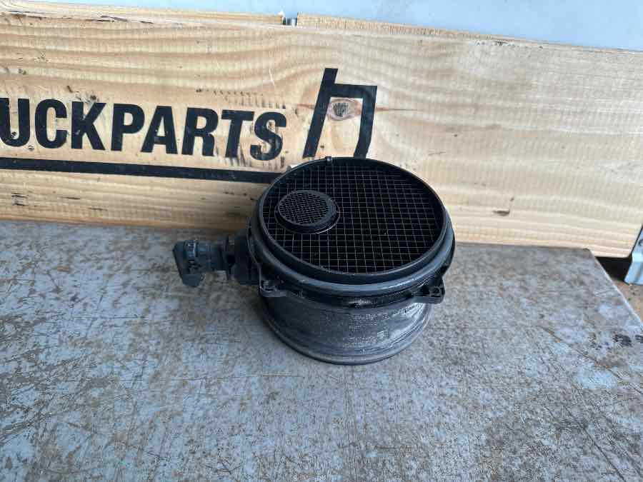 MAN AIR MASS FILTER HOUSE 81.09413-7010 - מסנן אוויר: תמונה 2 MAN AIR MASS FILTER HOUSE 81.09413-7010 - מסנן אוויר: תמונה 2