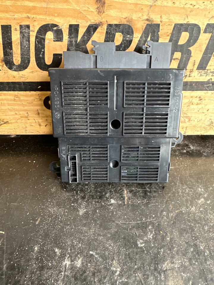 MAN ECU 81.25814-7021 - מערכת חשמל עבור משאית: תמונה 1 MAN ECU 81.25814-7021 - מערכת חשמל עבור משאית: תמונה 1