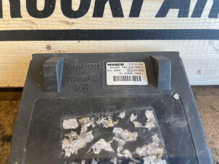 MAN ECU ZBR2 81.25806-7044 - מערכת חשמל עבור משאית: תמונה 2 MAN ECU ZBR2 81.25806-7044 - מערכת חשמל עבור משאית: תמונה 2