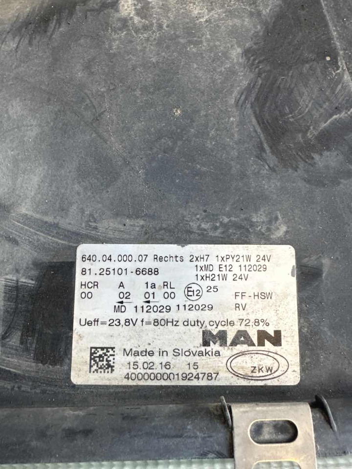 MAN LAMP 81.25101-6688 - אורות/ תאורה עבור משאית: תמונה 2 MAN LAMP 81.25101-6688 - אורות/ תאורה עבור משאית: תמונה 2