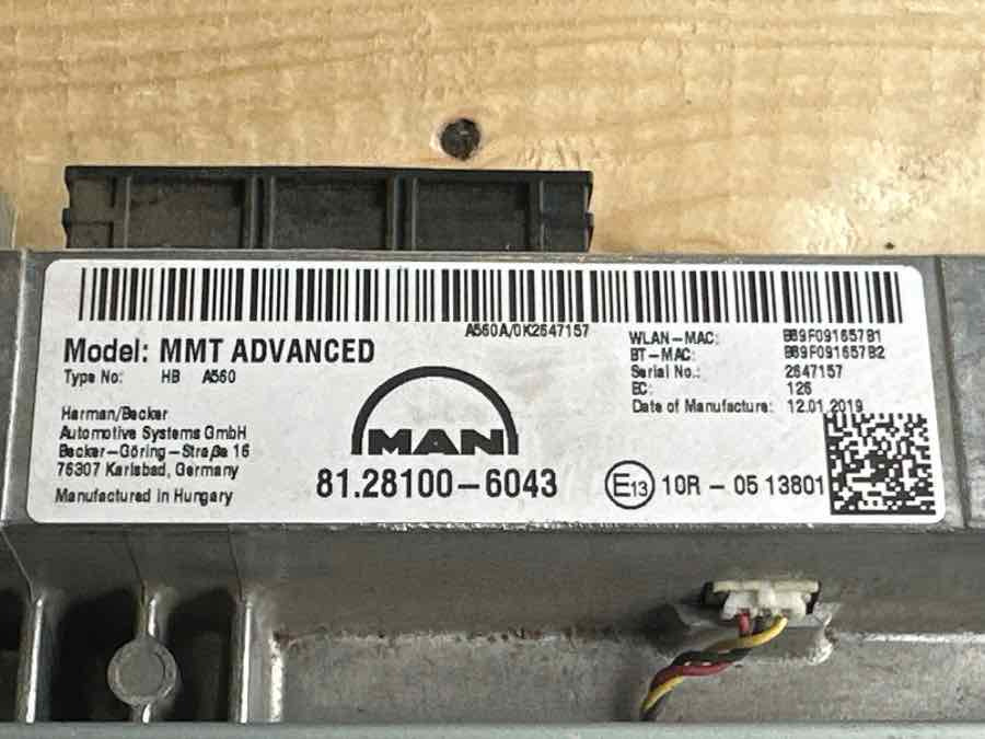 MAN RADIO / NAVI 81.28100-6043 - תא ופנים הרכב עבור משאית: תמונה 3 MAN RADIO / NAVI 81.28100-6043 - תא ופנים הרכב עבור משאית: תמונה 3