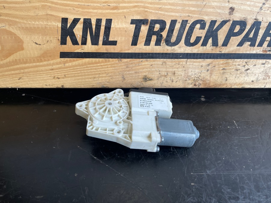 MAN WINDOW MOTOR 81.25970-6108 - תא ופנים הרכב עבור משאית: תמונה 2 MAN WINDOW MOTOR 81.25970-6108 - תא ופנים הרכב עבור משאית: תמונה 2