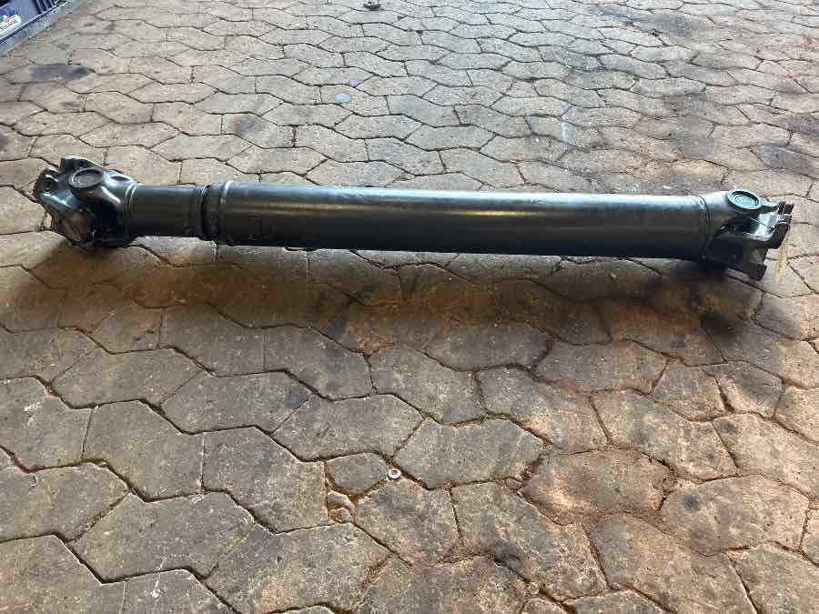 MERCEDES BUS TOURISMO PROPSHAFT  A0014109706 - חלקי חילוף עבור אוטובוס: תמונה 1 MERCEDES BUS TOURISMO PROPSHAFT  A0014109706 - חלקי חילוף עבור אוטובוס: תמונה 1