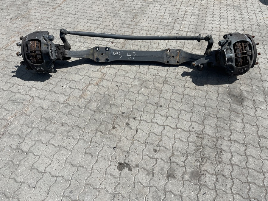 MERCEDES FRONT AXLE A0003301000 - סרן וחלקים עבור משאית: תמונה 2 MERCEDES FRONT AXLE A0003301000 - סרן וחלקים עבור משאית: תמונה 2