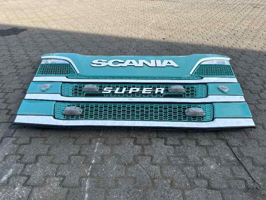 SCANIA COMPLETE UPPER FRONT GRILL R SERIE - גוף וחלק חיצוני עבור משאית: תמונה 1 SCANIA COMPLETE UPPER FRONT GRILL R SERIE - גוף וחלק חיצוני עבור משאית: תמונה 1