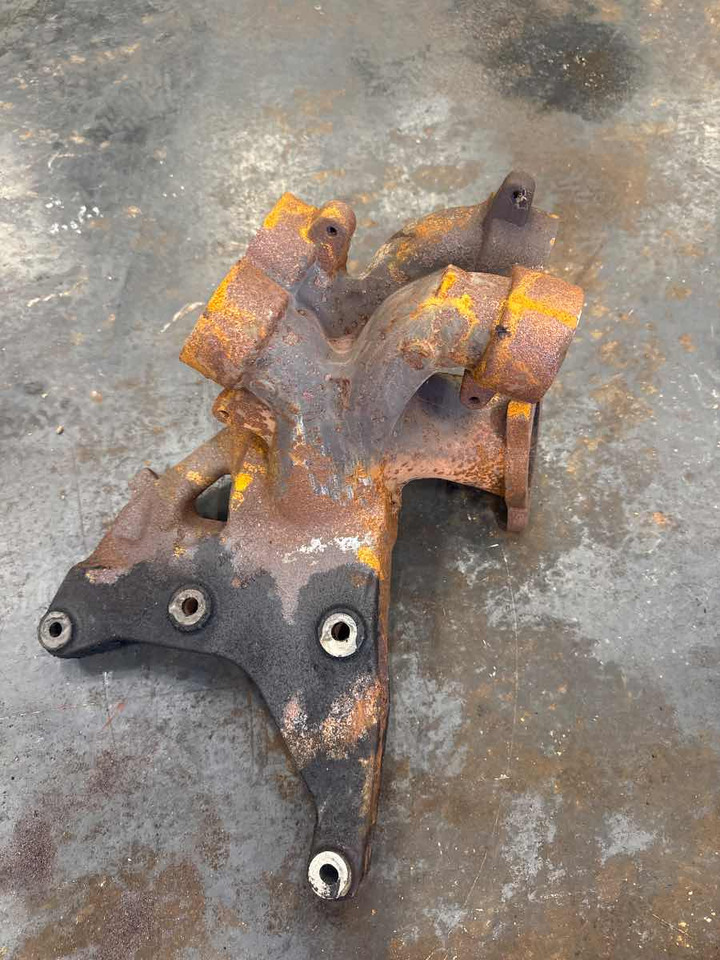 SCANIA TURBO MANIFOLD 2090500 - מנוע וחלקים עבור משאית: תמונה 2 SCANIA TURBO MANIFOLD 2090500 - מנוע וחלקים עבור משאית: תמונה 2