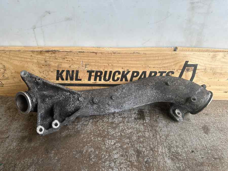 VOLVO AIR PIPE 23127713 - צינור כניסת אוויר: תמונה 2 VOLVO AIR PIPE 23127713 - צינור כניסת אוויר: תמונה 2