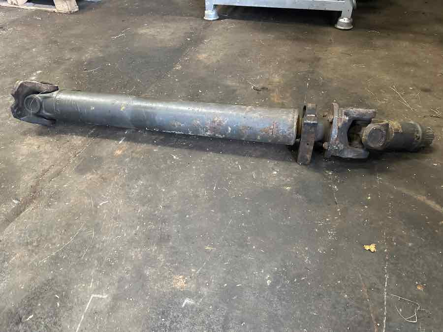 VOLVO BUS PROPSHAFT 21717021 - גל מדחף עבור משאית: תמונה 1 VOLVO BUS PROPSHAFT 21717021 - גל מדחף עבור משאית: תמונה 1