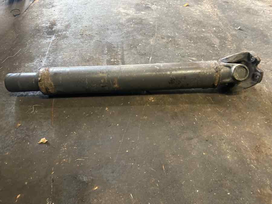 VOLVO BUS PROPSHAFT 3178235 - גל מדחף עבור משאית: תמונה 1 VOLVO BUS PROPSHAFT 3178235 - גל מדחף עבור משאית: תמונה 1