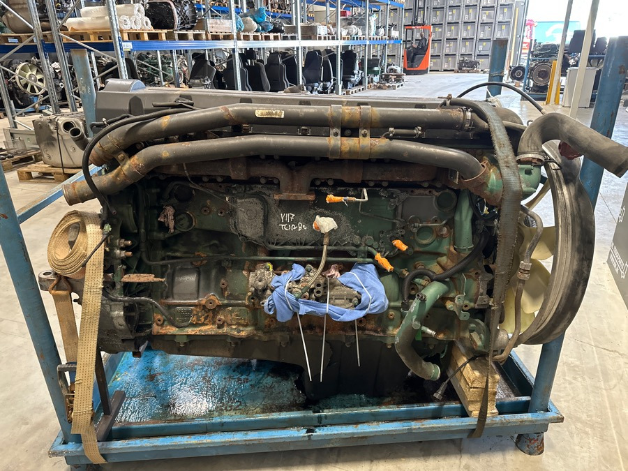VOLVO D16G 750 HK VEB+ - מנוע עבור משאית: תמונה 2 VOLVO D16G 750 HK VEB+ - מנוע עבור משאית: תמונה 2