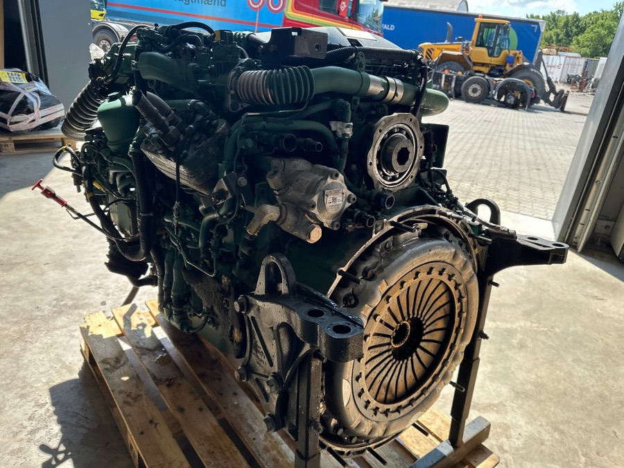 VOLVO D8K - 320 HP - PTO - מנוע עבור משאית: תמונה 2 VOLVO D8K - 320 HP - PTO - מנוע עבור משאית: תמונה 2