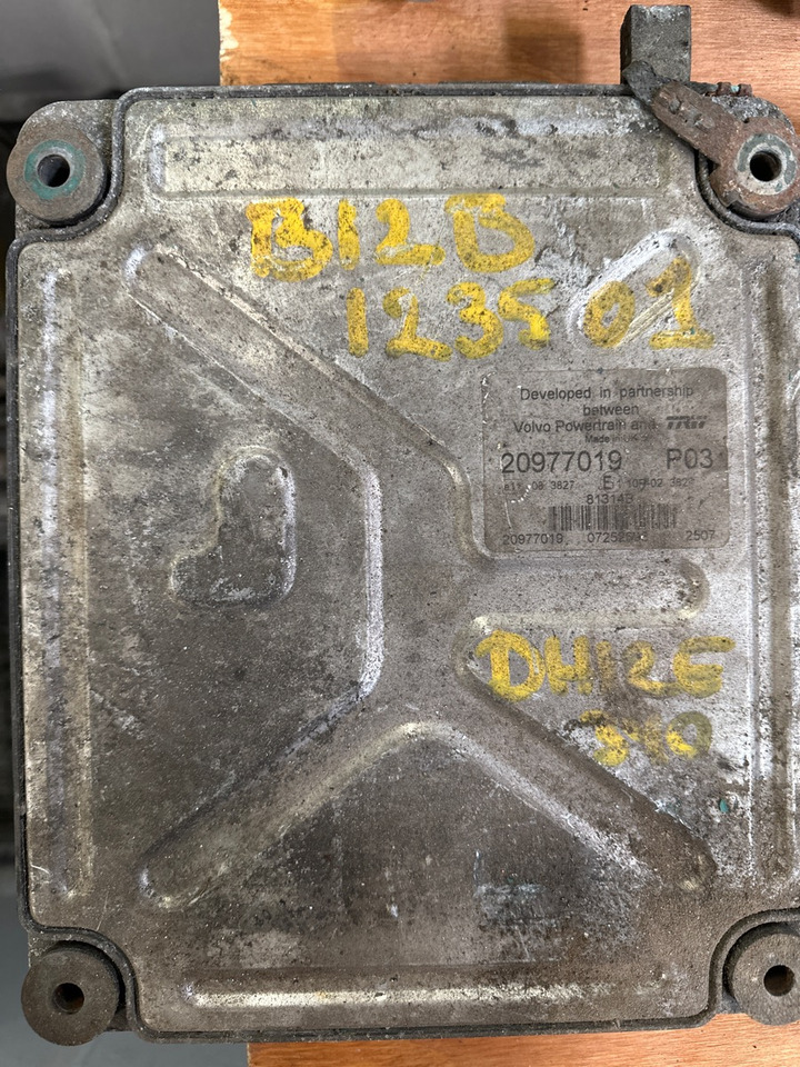 VOLVO ECU 20977019 PO3 - ECU עבור משאית: תמונה 1 VOLVO ECU 20977019 PO3 - ECU עבור משאית: תמונה 1