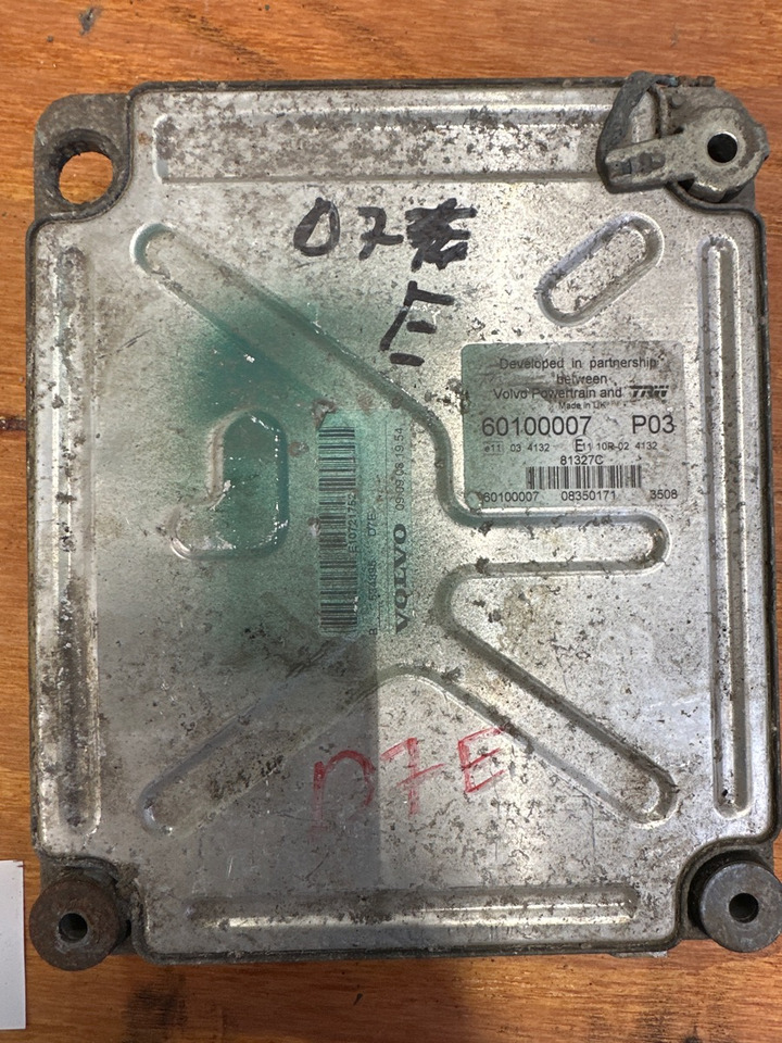 VOLVO ECU 60100007 PO3 - ECU עבור משאית: תמונה 1 VOLVO ECU 60100007 PO3 - ECU עבור משאית: תמונה 1