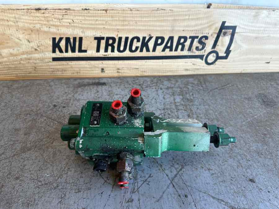 VOLVO STEERING VALVE VALVE 22822219 - היגוי עבור משאית: תמונה 1 VOLVO STEERING VALVE VALVE 22822219 - היגוי עבור משאית: תמונה 1