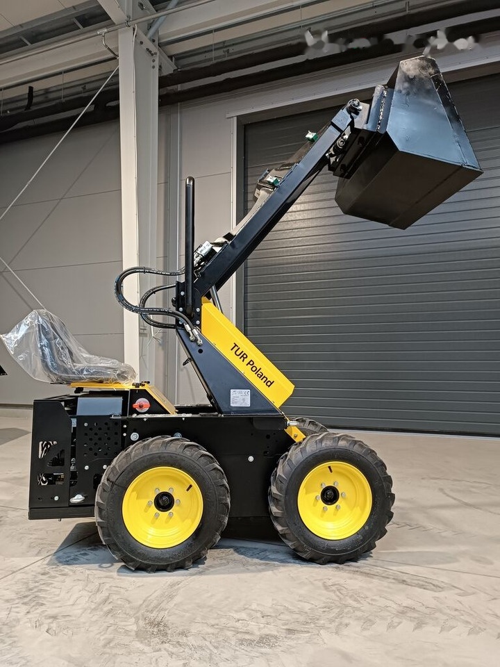 Tur Poland N520 Miniradlader Mini Hoflader Mini Lader - מעמיס היגוי החלקה: תמונה 3 Tur Poland N520 Miniradlader Mini Hoflader Mini Lader - מעמיס היגוי החלקה: תמונה 3