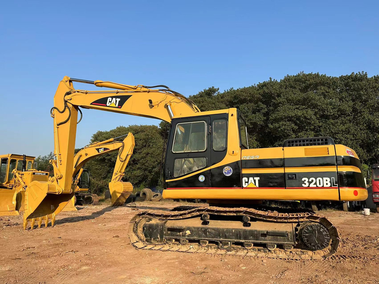 CAT 320B excavator - מחפר סורק: תמונה 1 CAT 320B excavator - מחפר סורק: תמונה 1