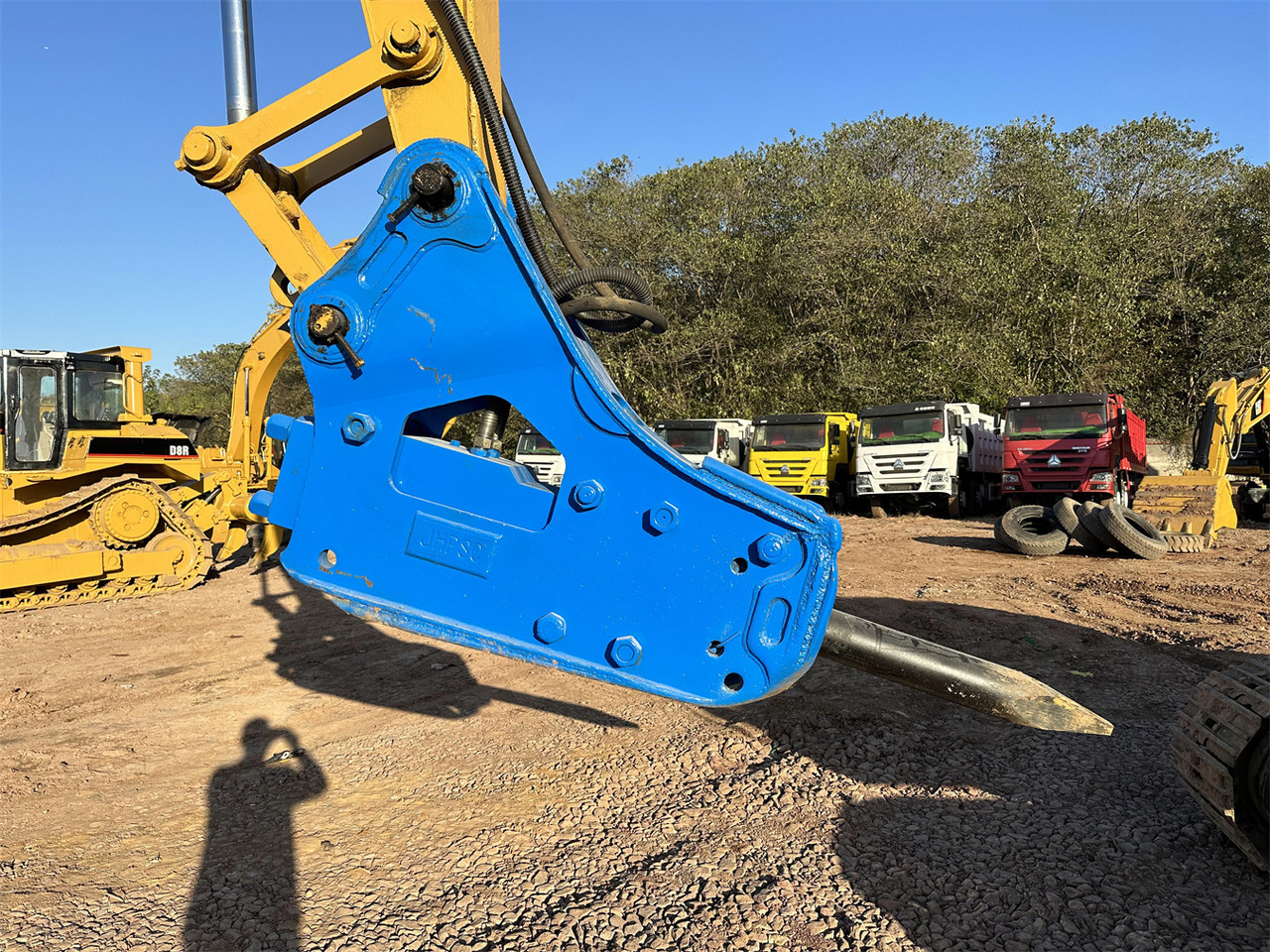 מחפר סורק CAT 320DL: תמונה 13