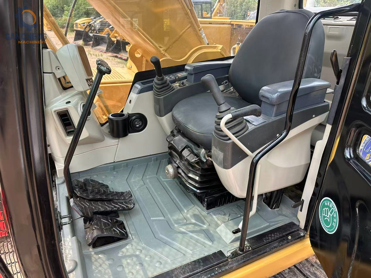 מחפר סורק CAT 325 CL: תמונה 13