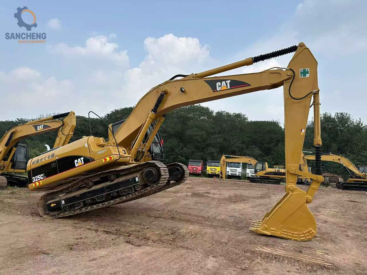 מחפר סורק CAT 325 CL: תמונה 6