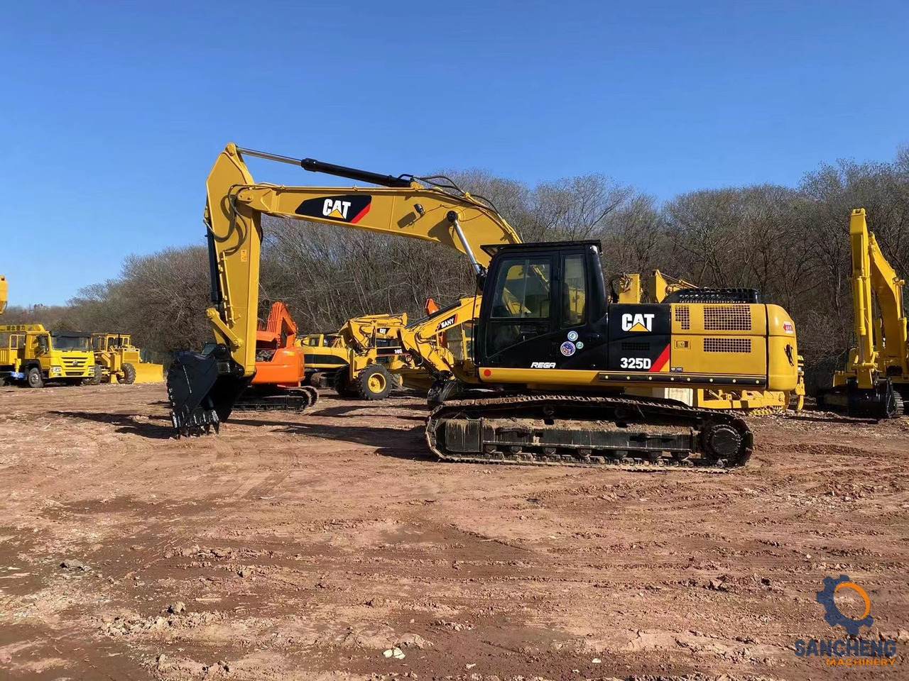 CAT 325D excavator - מחפר סורק: תמונה 1 CAT 325D excavator - מחפר סורק: תמונה 1