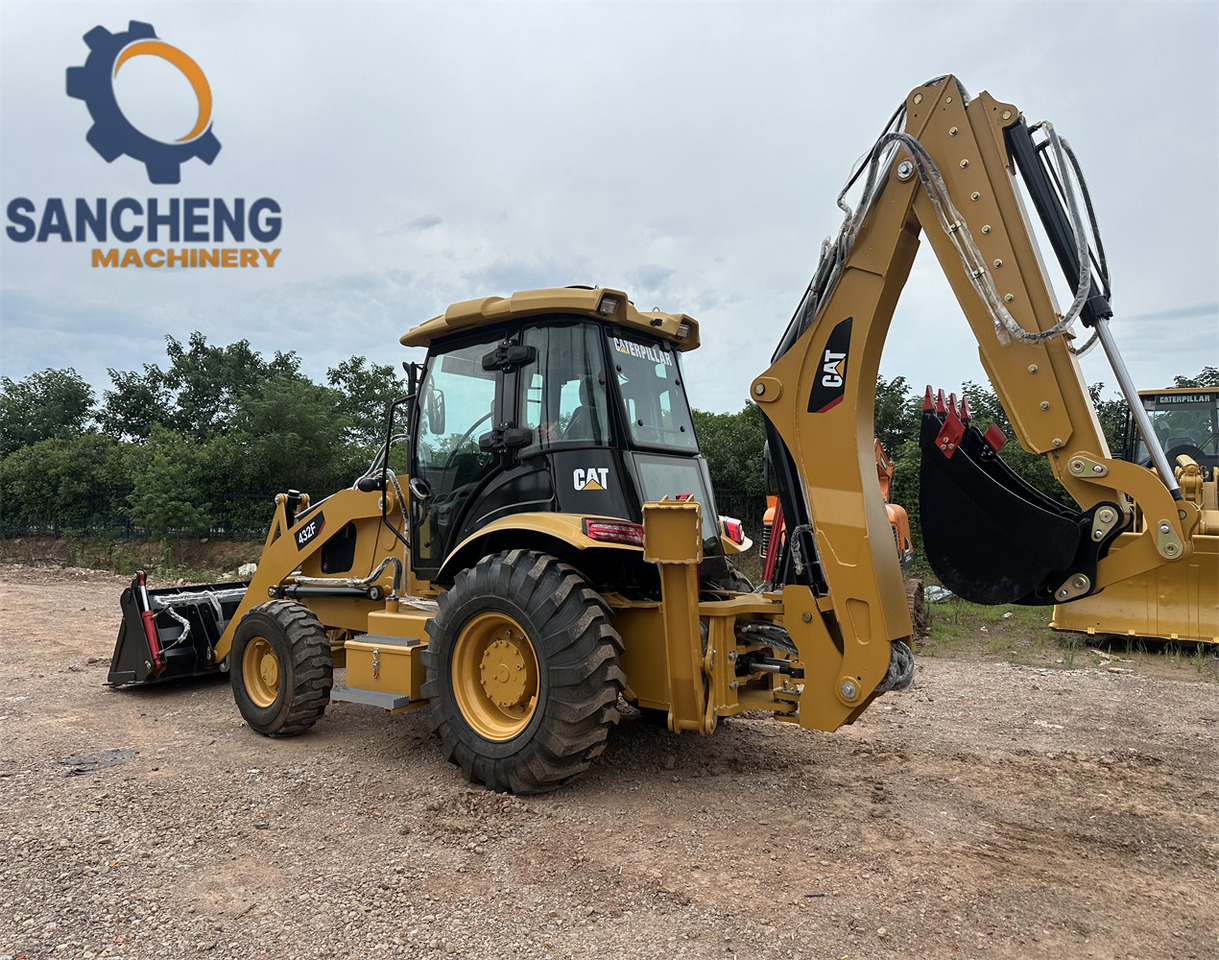 CAT 432F - מחפרון: תמונה 2 CAT 432F - מחפרון: תמונה 2