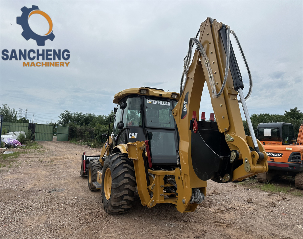 CAT 432F - מחפרון: תמונה 3 CAT 432F - מחפרון: תמונה 3