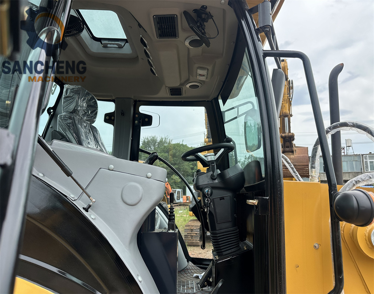 CAT 432F - מחפרון: תמונה 5 CAT 432F - מחפרון: תמונה 5