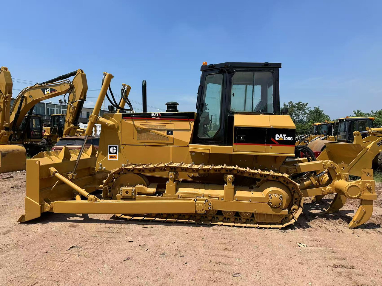 CAT D6G bulldozer - דחפור: תמונה 3 CAT D6G bulldozer - דחפור: תמונה 3