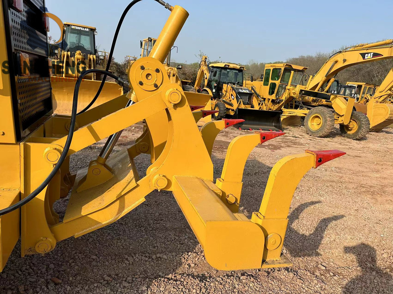 CATERPILLAR 120H - מפלסת: תמונה 3 CATERPILLAR 120H - מפלסת: תמונה 3
