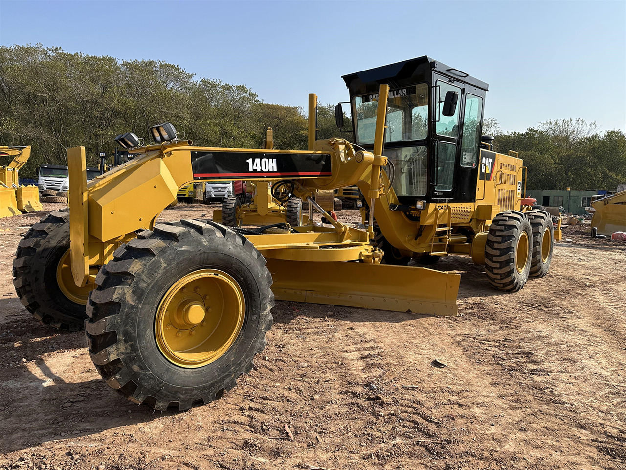 CATERPILLAR 140H - מפלסת: תמונה 1 CATERPILLAR 140H - מפלסת: תמונה 1