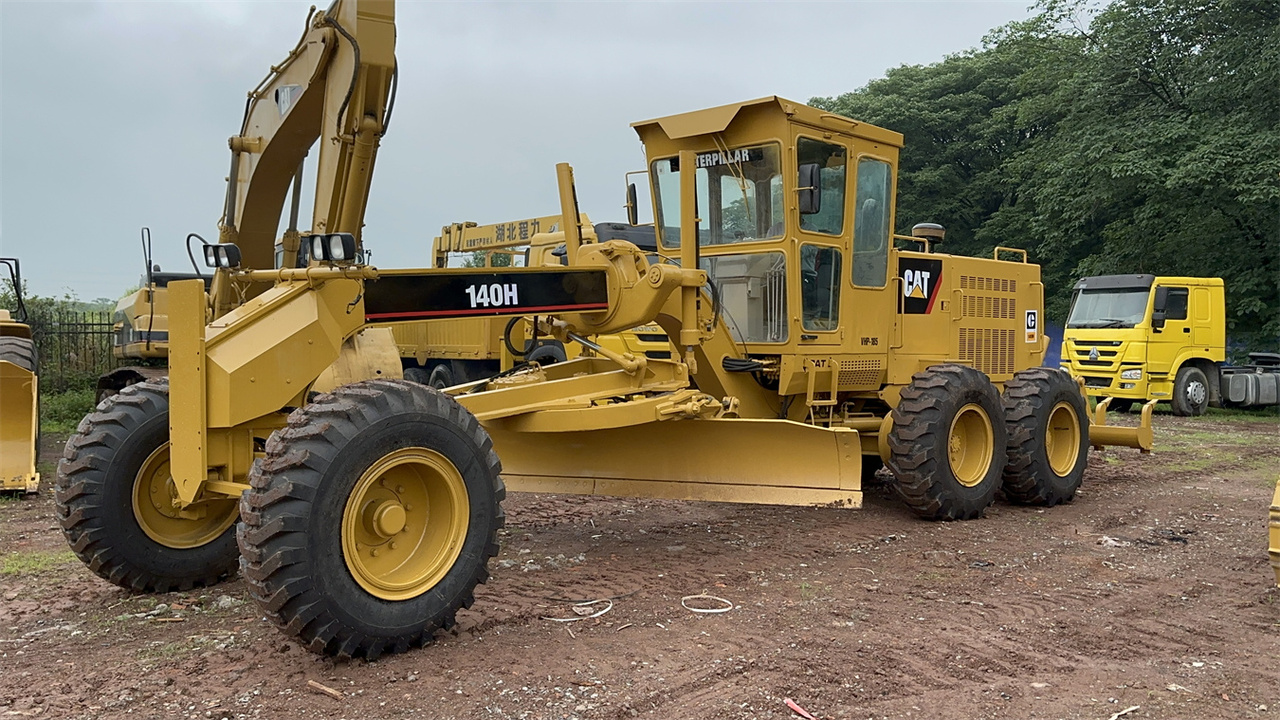 CATERPILLAR 140H - מפלסת: תמונה 1 CATERPILLAR 140H - מפלסת: תמונה 1