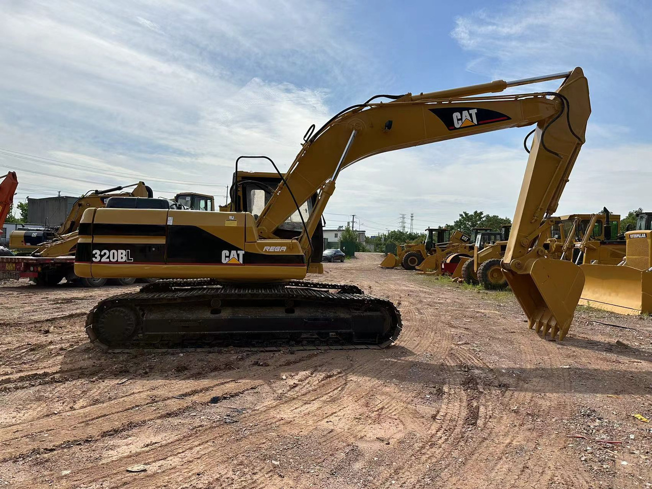 CATERPILLAR 320BL - מחפר סורק: תמונה 3 CATERPILLAR 320BL - מחפר סורק: תמונה 3