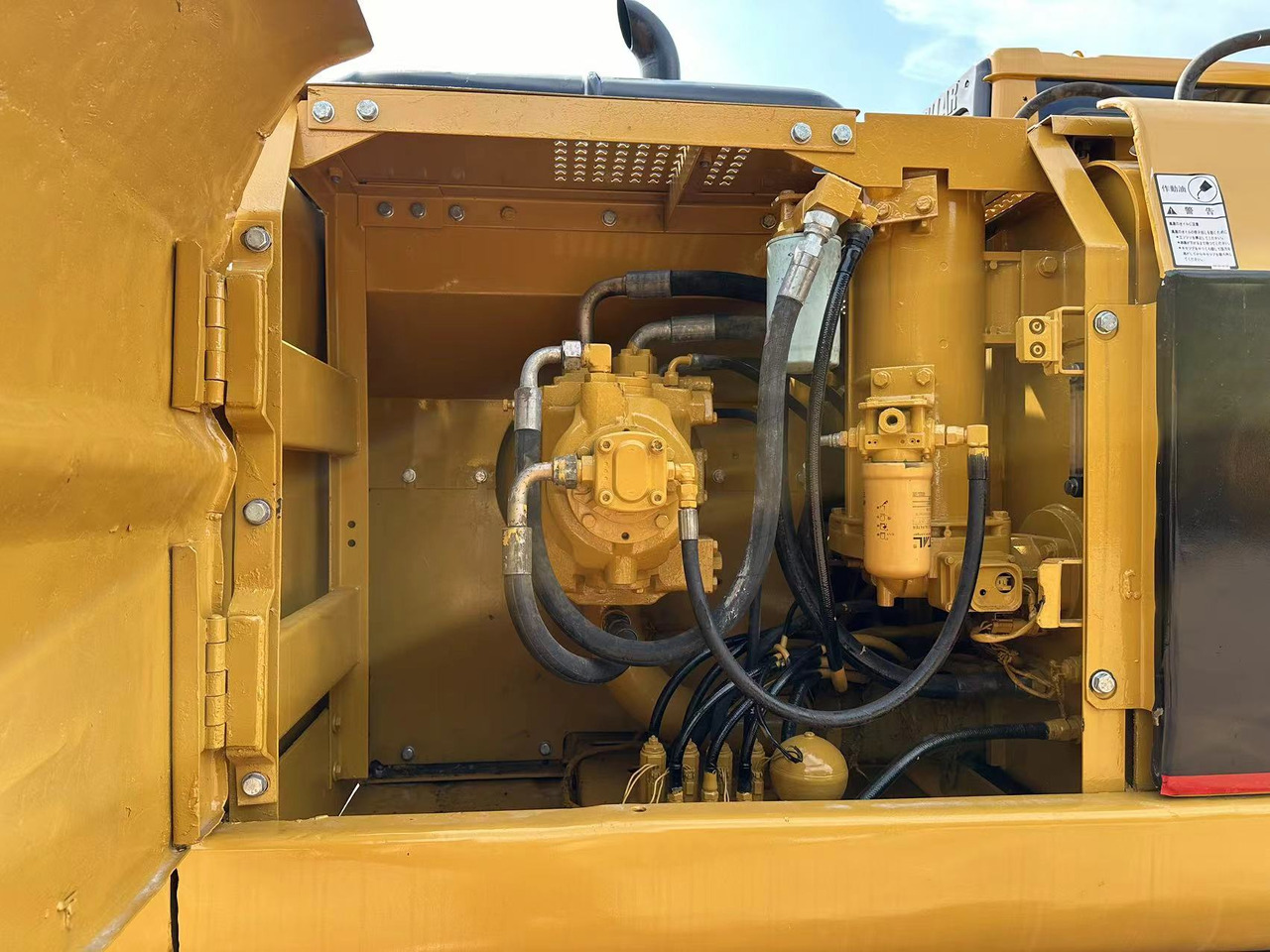 מחפר סורק CATERPILLAR 320B: תמונה 11